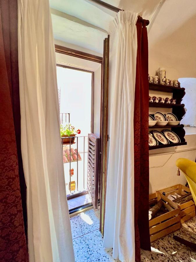 Апартаменти I Due Gradoni Stone House Pacentro Екстер'єр фото